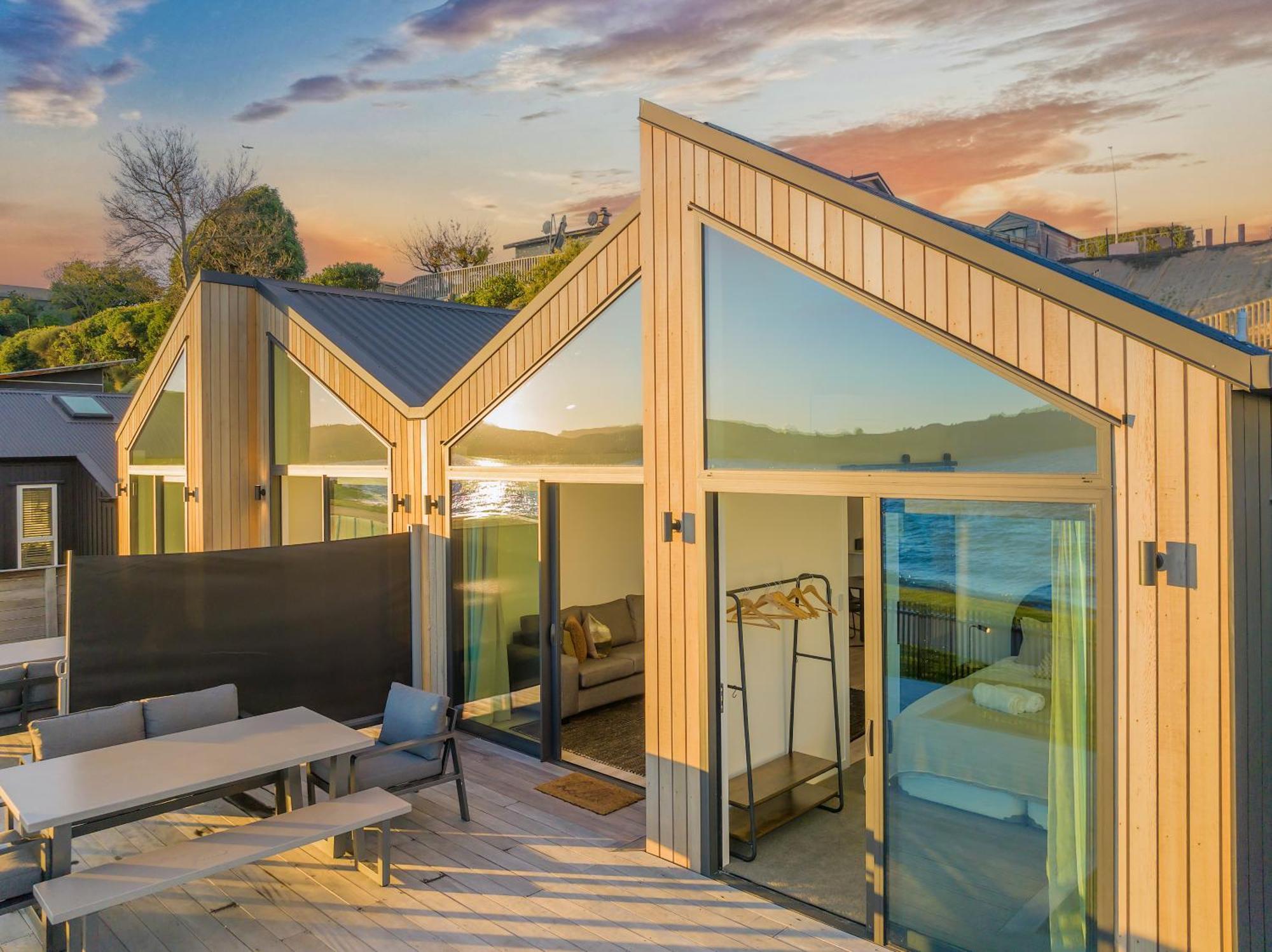 Brand New Lake Front Homes Spa Pool Таупо Экстерьер фото
